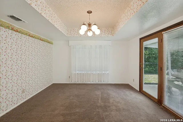 243 Twin Oak Seguin, TX 78155