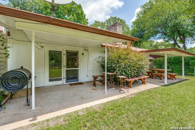 243 Twin Oak Seguin, TX 78155