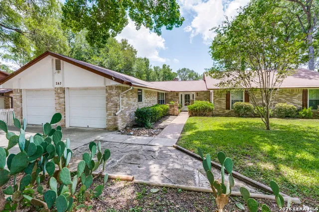 243 Twin Oak Seguin, TX 78155