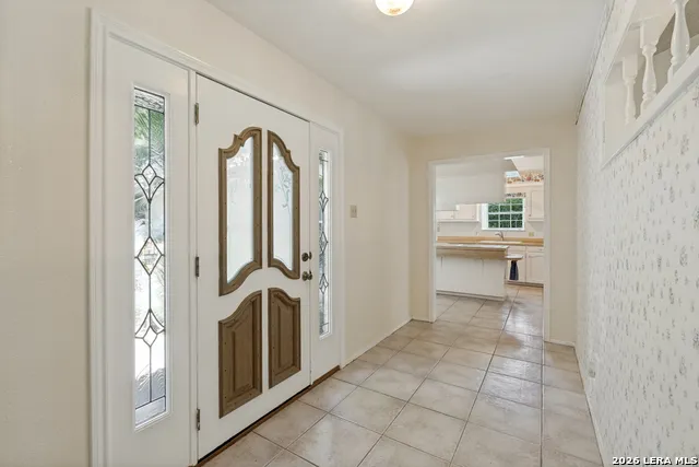 243 Twin Oak Seguin, TX 78155