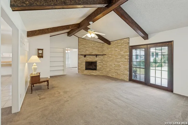 243 Twin Oak Seguin, TX 78155