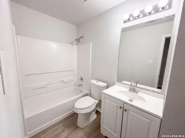 3972 CHEROKEE BLVD New Braunfels, TX 78132