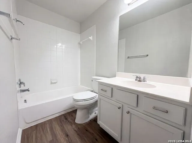 2886 OAKBRANCH RDG New Braunfels, TX 78130