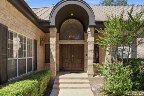 5 SANDHURST LN