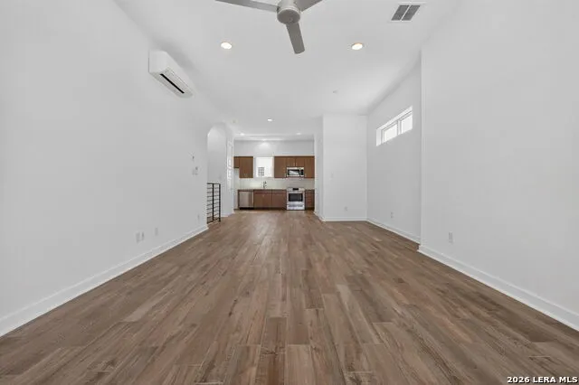 3214 ELMENDORF ST #102 San Antonio, TX 78201