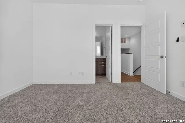 3214 ELMENDORF ST #102 San Antonio, TX 78201