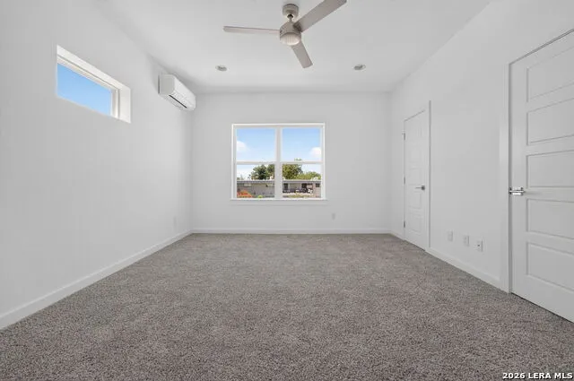 3214 ELMENDORF ST #102 San Antonio, TX 78201