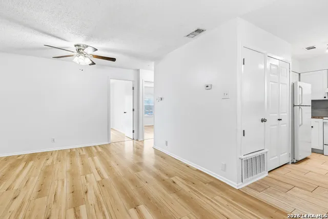 923 Vance Jackson #1110 San Antonio, TX 78201