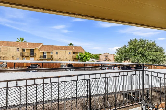 923 Vance Jackson #1002 San Antonio, TX 78201