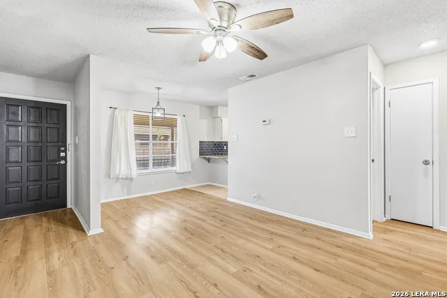 923 Vance Jackson #1002 San Antonio, TX 78201