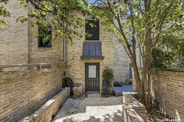 5403 NEW BRAUNFELS AVE #12 San Antonio, TX 78209