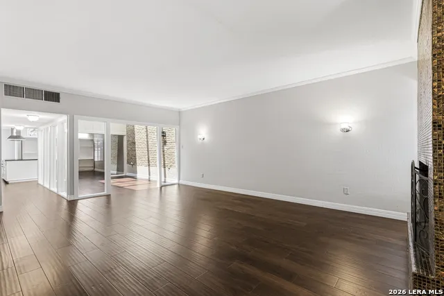 5403 NEW BRAUNFELS AVE #12 San Antonio, TX 78209