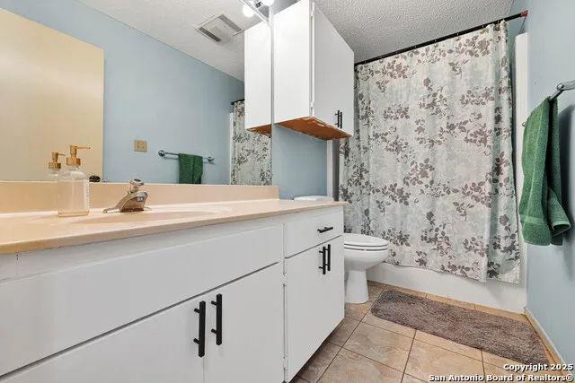 60 Oak Villa ## F-3 Canyon Lake, TX 78133