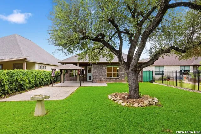 636 Carriage House ## 30 Spring Branch, TX 78070