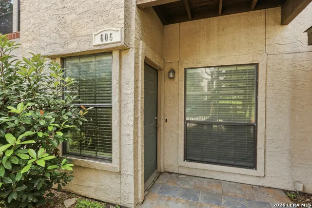 6100 Woodlake Pkwy #605 San Antonio, TX 78244