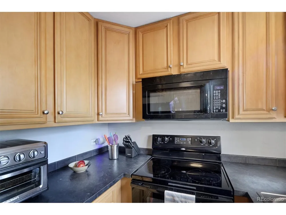 2700 S Holly Street #208 Denver, CO 80222