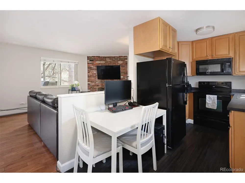 2700 S Holly Street #208 Denver, CO 80222
