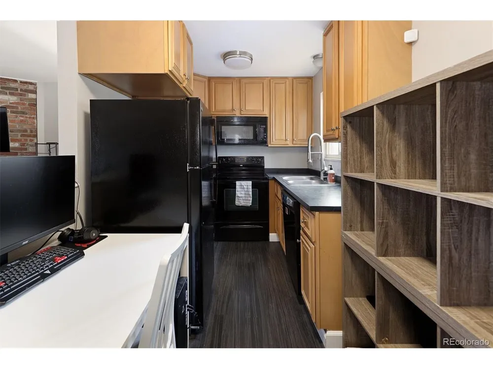 2700 S Holly Street #208 Denver, CO 80222