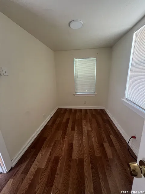 1730 W Poplar San Antonio, TX 78207