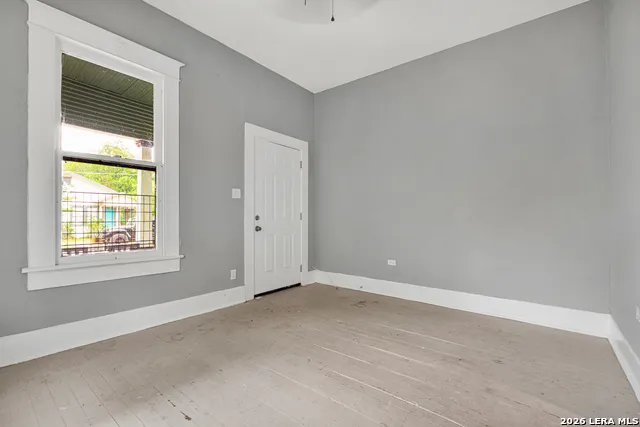 427 & 431 Dunning San Antonio, TX 78210