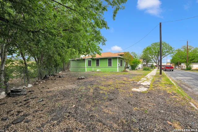 427 & 431 Dunning San Antonio, TX 78210
