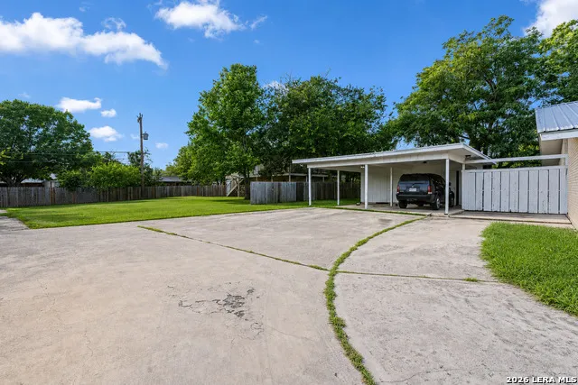 317-319 Gaiety Lane Kirby, TX 78219