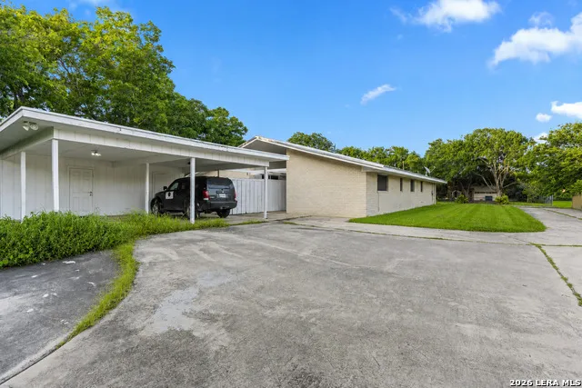 317-319 Gaiety Lane Kirby, TX 78219