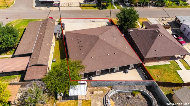 1016 Ritchie Rd Eagle Pass, TX 78852