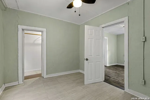 926 S Laredo San Antonio, TX 78204