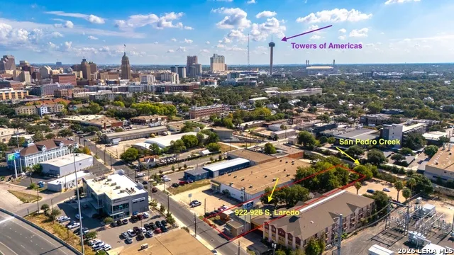 926 S Laredo San Antonio, TX 78204