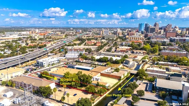 926 S Laredo San Antonio, TX 78204