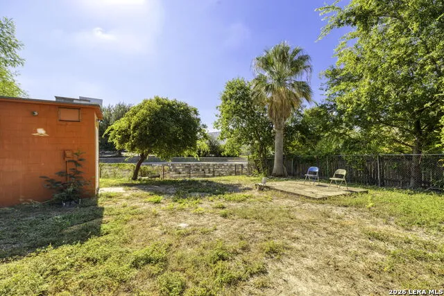 926 S Laredo San Antonio, TX 78204
