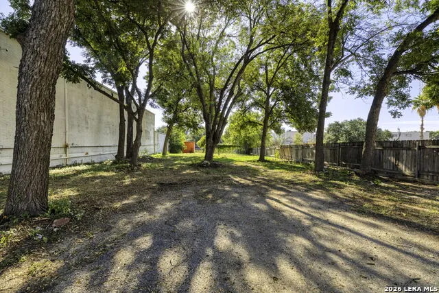 926 S Laredo San Antonio, TX 78204
