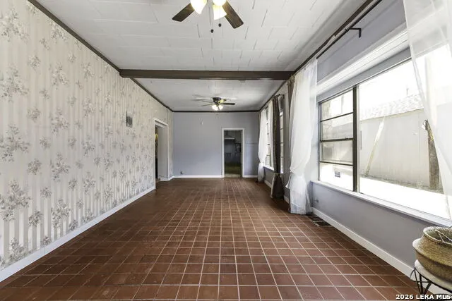 926 S Laredo San Antonio, TX 78204