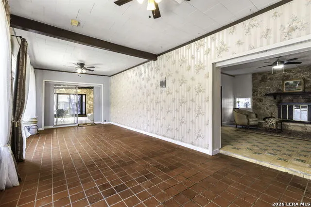 926 S Laredo San Antonio, TX 78204
