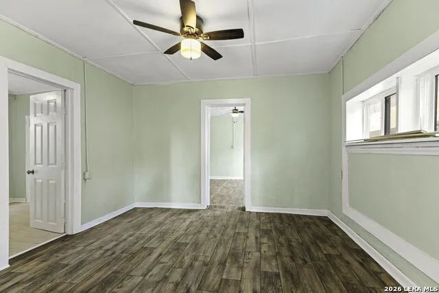 926 S Laredo San Antonio, TX 78204