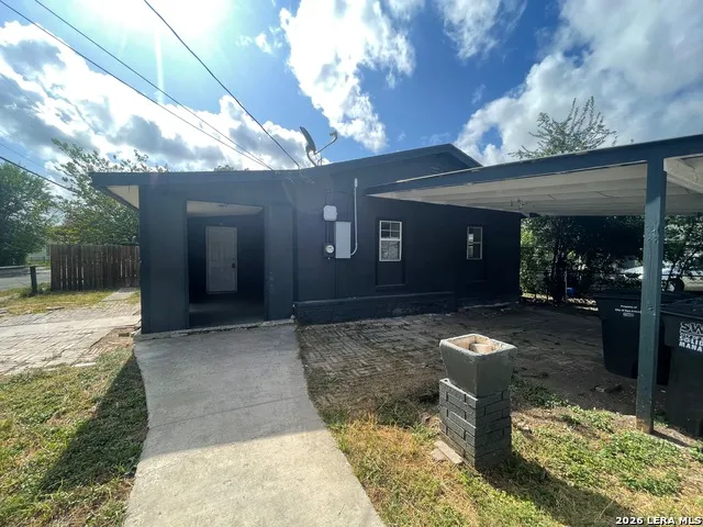 502 S San Manuel St San Antonio, TX 78237
