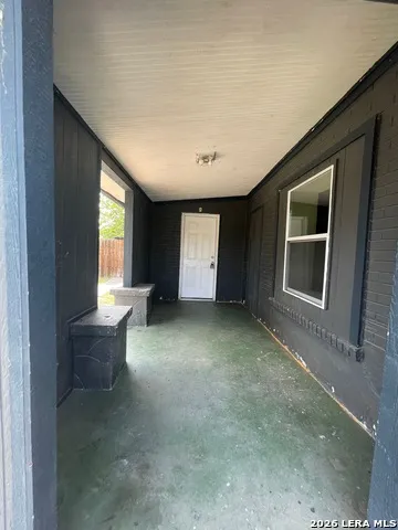 502 S San Manuel St San Antonio, TX 78237