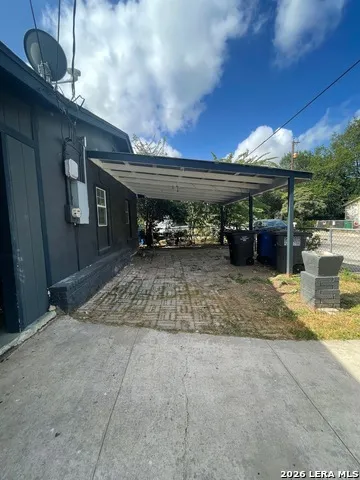 502 S San Manuel St San Antonio, TX 78237