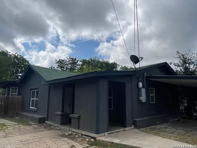 502 S San Manuel St San Antonio, TX 78237