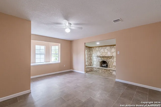 502 S San Manuel St San Antonio, TX 78237
