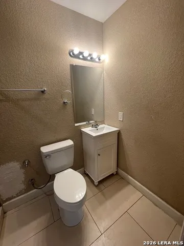 502 S San Manuel St San Antonio, TX 78237