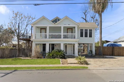 3221 Flores