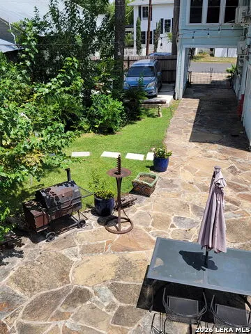 3221 Flores San Antonio, TX 78212