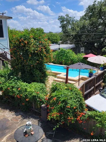 3221 Flores San Antonio, TX 78212