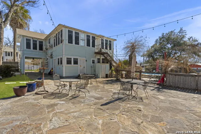 3221 Flores San Antonio, TX 78212
