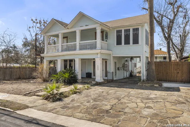 3221 Flores San Antonio, TX 78212