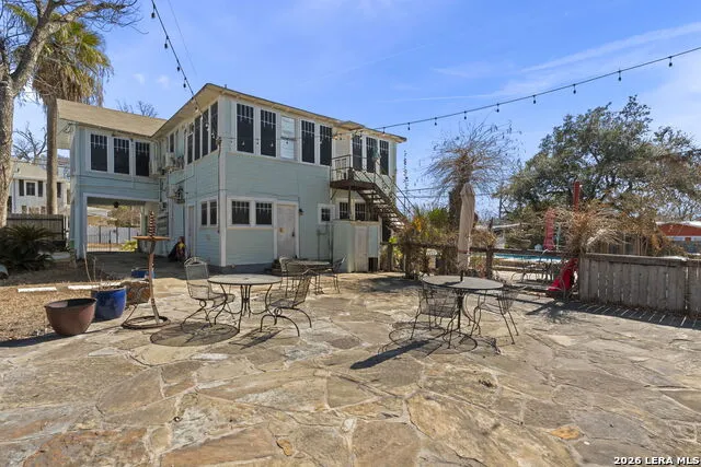 3221 Flores San Antonio, TX 78212