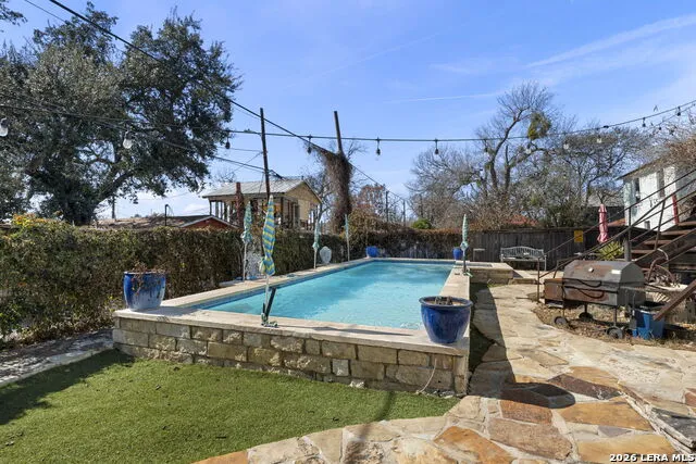 3221 Flores San Antonio, TX 78212