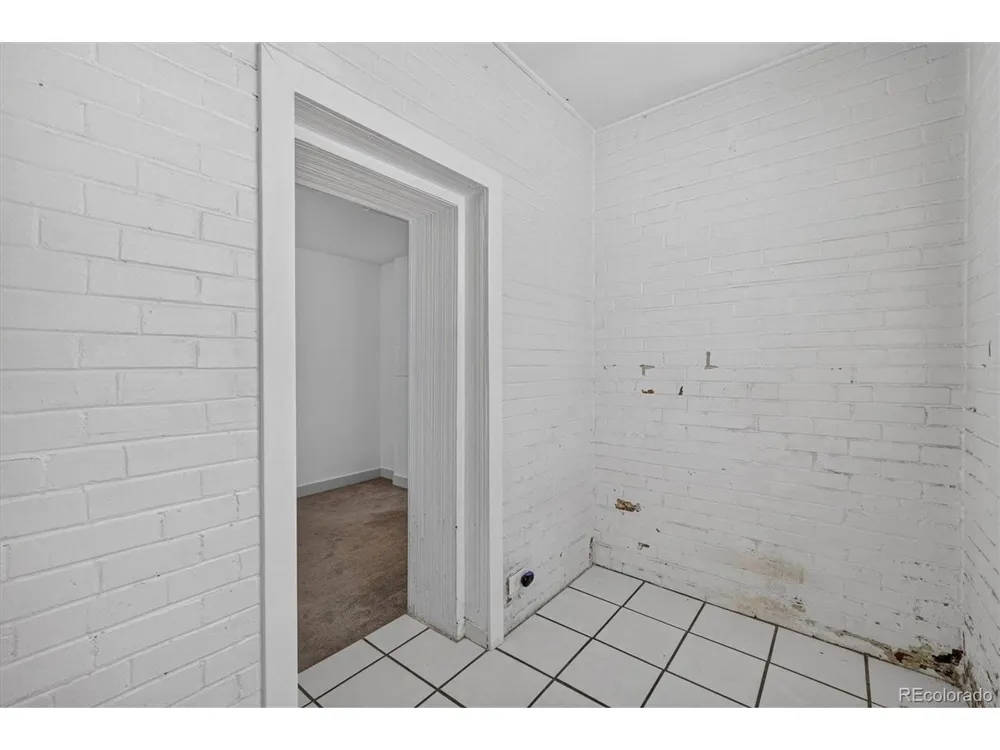 1376 Pearl Street #B4 Denver, CO 80203